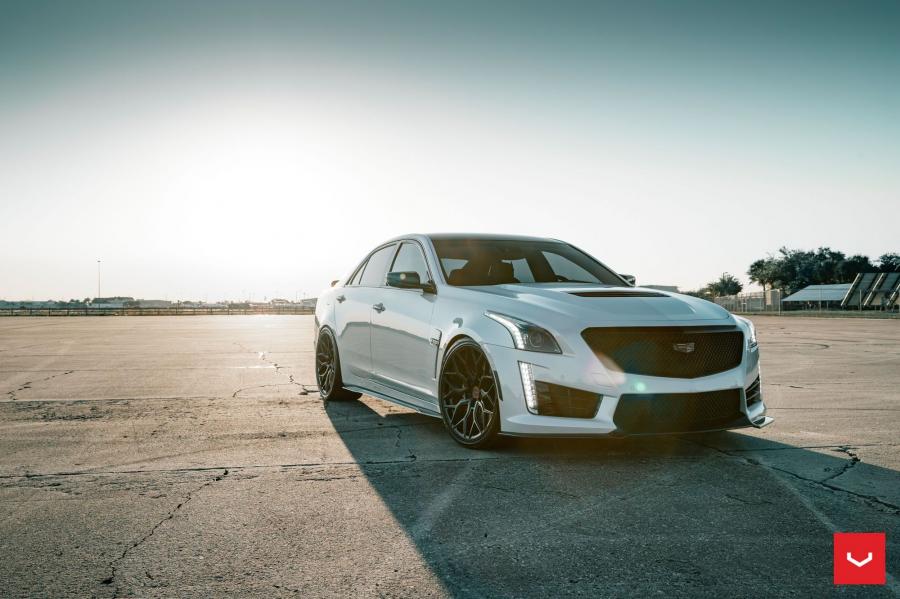  Cadillac CTS-V on Vossen Wheels (HF-2) 2019 года  (фото 5 из 32)